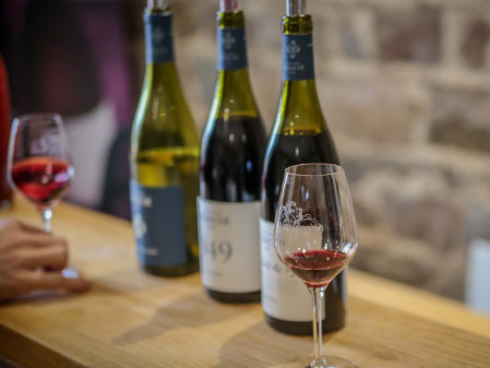 Stopover : Cellar tour & wine tasting