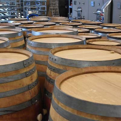 Placing in oak barrels - Beaujolais