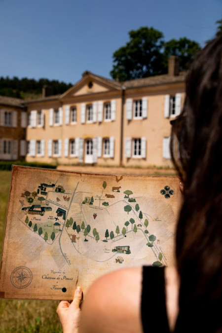 Treasure hunt in the vineyards - Beaujolais